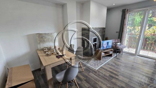 Нов апартамент в Изгрев с вътрешен дор