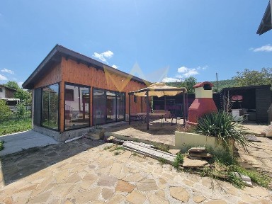 Къща в Бургас, област-с. Медово площ 162 цена 185000