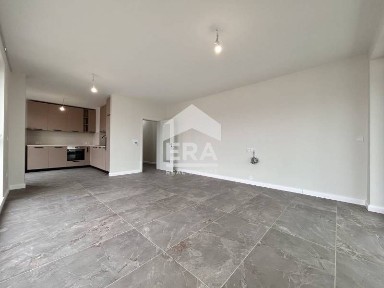 Тристаен апартамент с подземен гараж и гледка към планина Витоша до Pa