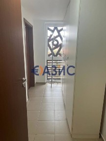 Двустаен апартамент с голяма тераса в комплекс Роял Палм в Свети Влас