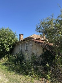 Продава се къща в с. Брестово, област Ловеч