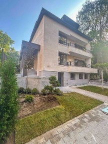 Дава под наем самостоятелна сграда в ж. кв. Лозенец