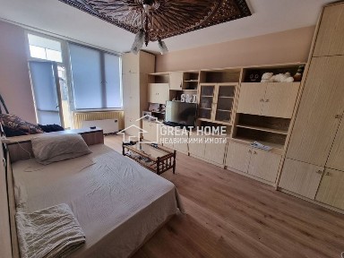 Напълно обзаведен двустаен апартамент под наем в център