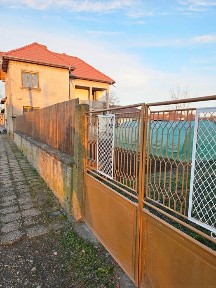 Продавам каща в село Лехчево област Монтана