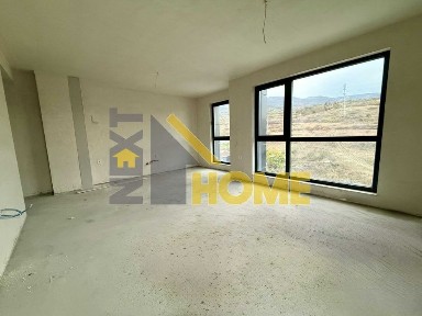 Просторен тристаен апартамент в нова сграда с ГАРАЖ