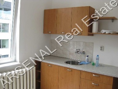 Етаж от къща под наем, Център