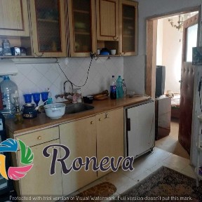 Едноетажна къща и сутерен с. Кранево