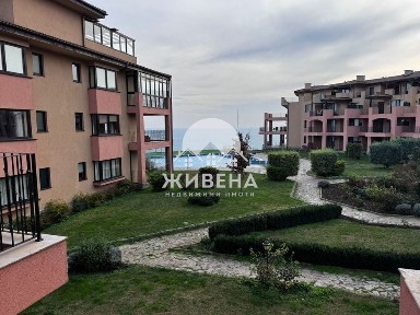 Продава обзаведен 3-стаен апартамент, с. Топола