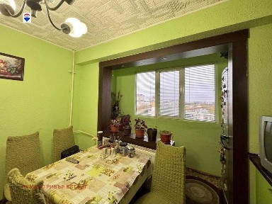 Тристаен апартамент за продажба кв. Възраждане, гр. Русе