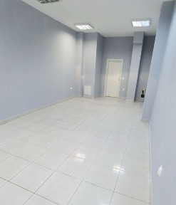 Магазин - с РЗП 40,65 кв. м в кв. Х. Димитър