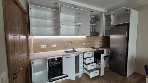 Тристаен, под наем, ж. к Манастирски ливади