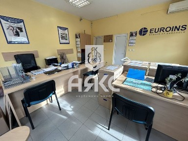 Офис под наем в кв. Павлово