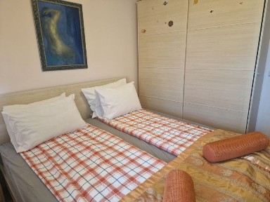 Под наем двустаен апартамент