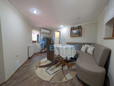 Реновирана двуетажна къща в Тревненския балкан