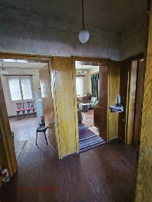 Парцел с къща в гр. София, кв. Хаджи Димитър