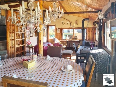 200027 Две къщи с басейн в с. Моравица, на 45 км. от Велико Търново