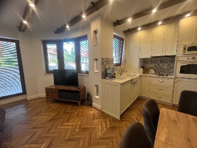 Луксозен двустаен апартамент под наем до река Дунав - център