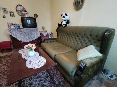 Къща в близост до река Искър/ област Плевен.