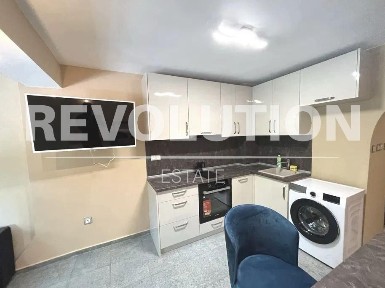 Област Варна, гр. Варна, Лятно кино Тракия