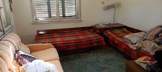 Монолитна къща 200м2 60км от НДК София от собственик