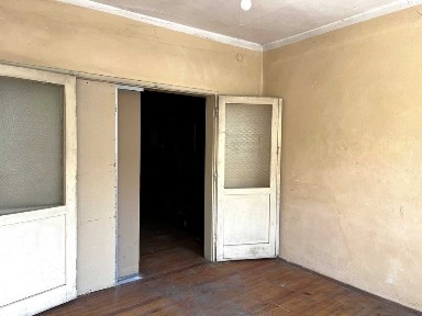 Къща на метри от центъра на град Габрово