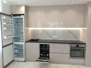 Тристаен апартамент под наем в жк. Остромила