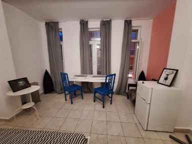 Обзаведена стая след ремонт в Центъра до метро