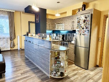 2-стаен просторен апартамент в София-Младост 3 площ 105 цена 274000