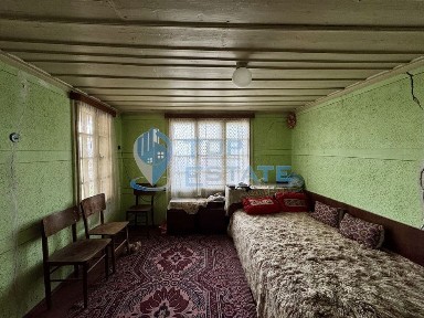 Тухлена къща с допълнителна постройка в град Долна Оряховица, област