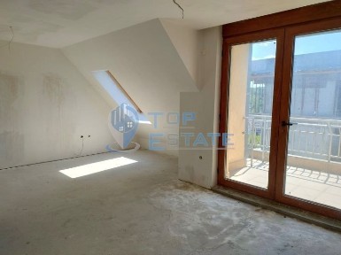 Мезонет в Велико Търново-Център площ 198 цена 396550