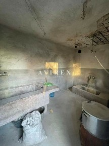 Къща за продажба - с. Бяла Река, 760 кв. м допълнителни 1100 кв. м