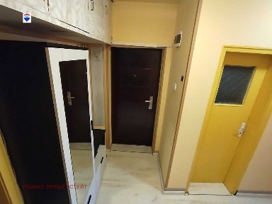 Тристаен апартамент за продажба кв. Дружба 1