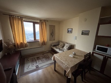 Двустен в жилищна сграда