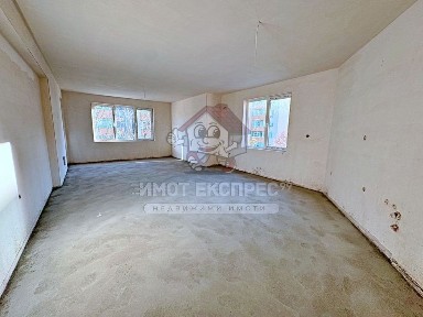 Тристаен апартамент, ново строителство, с изба, кв. Изток