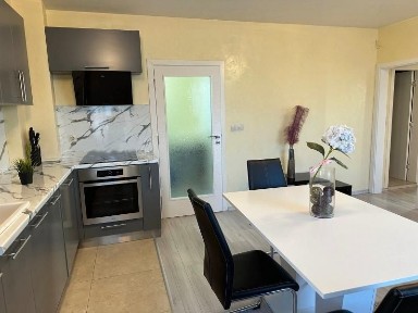 Тристаен, под наем, ж. к Витоша