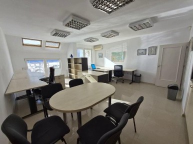 Офис, под наем, ж. к Иван Вазов