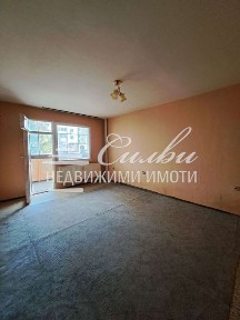 Двустаен апартамент-кв. Център