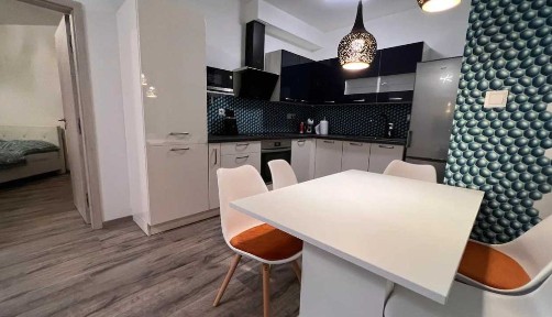 Тристаен апартамент под наем в Кършияка