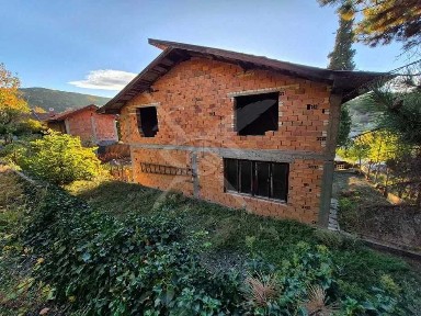 Къща в с. Брестовица! 94610