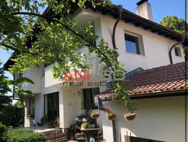 Къща в София-Драгалевци площ 180 цена 590000