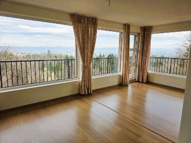 4-стаен в София-Бояна площ 355 цена 909000