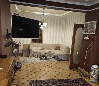 Тристаен, под наем, Център-ЦУМ