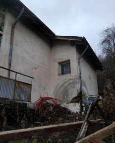 Продава къща в гр. Дупница