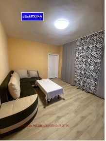 Двустаен апартамент в Света Троица