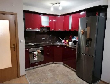 Тристаен, под наем, ж. к Възраждане с включено паркомясто