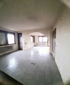 Самостоятелен етаж от двуетажна къща гр. Попово