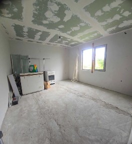 Къщата в централната част на село Макариополско