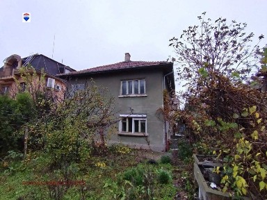 Градска къща за продажба кв. Родина 3, гр. Русе