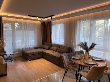 Тристаен, под наем, ж. к Кръстова вада