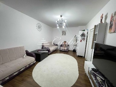 Област Шумен, гр. Шумен, Боян Българанов 1